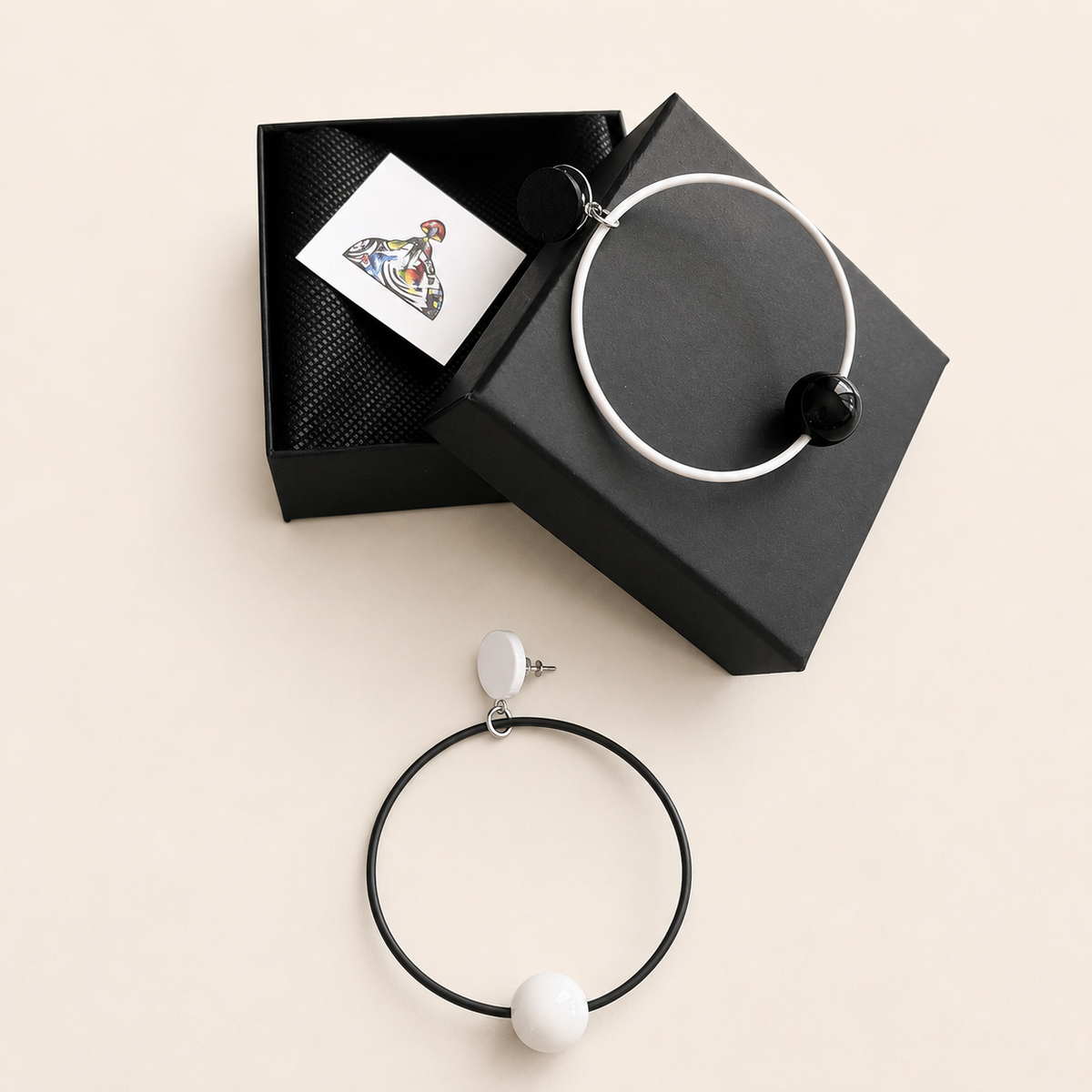Boucle d'oreille ECLIPSE