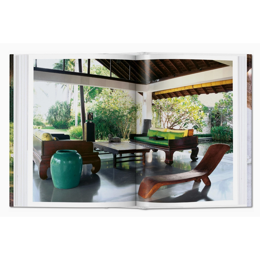 LIVING IN BALI